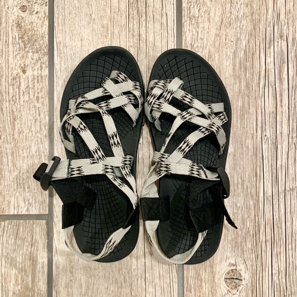 Water sandals (like Chaco)
